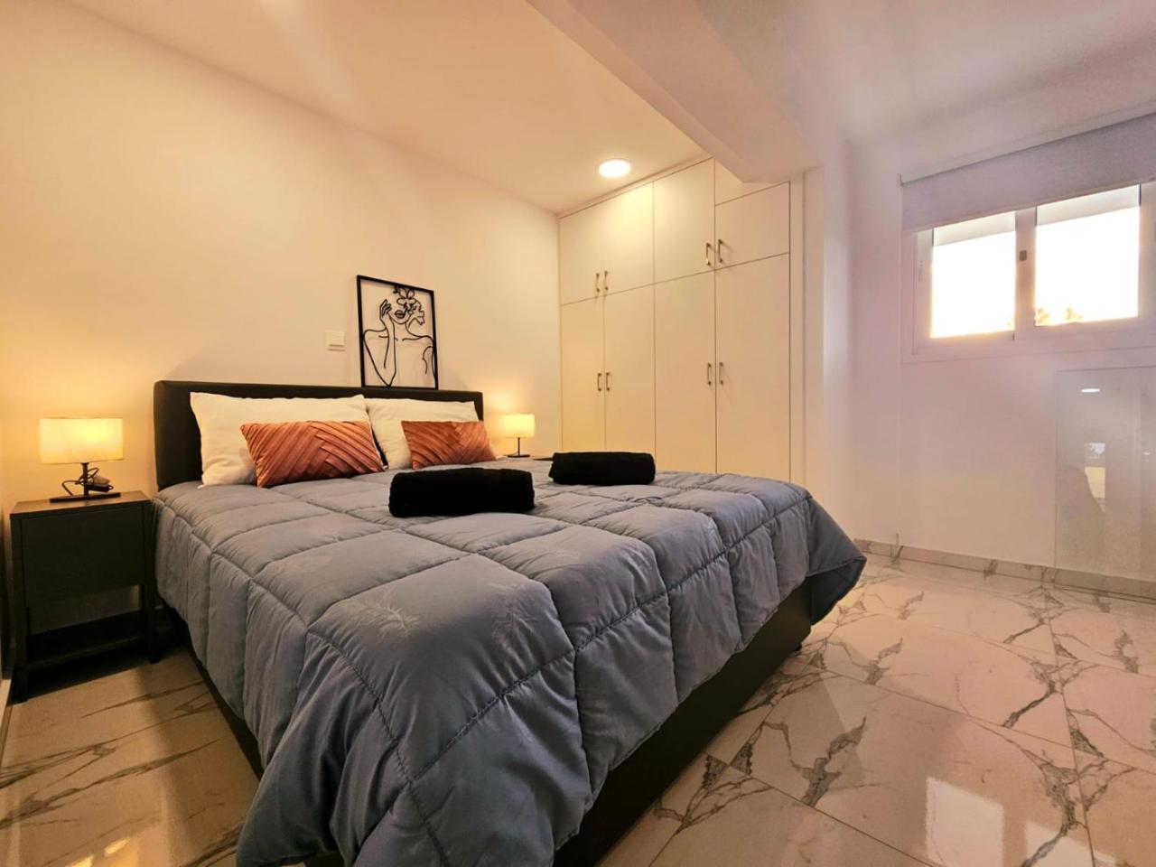 1BD Beach Apartment — 4-Star Luxury Hotel in Paphos, Cyprus