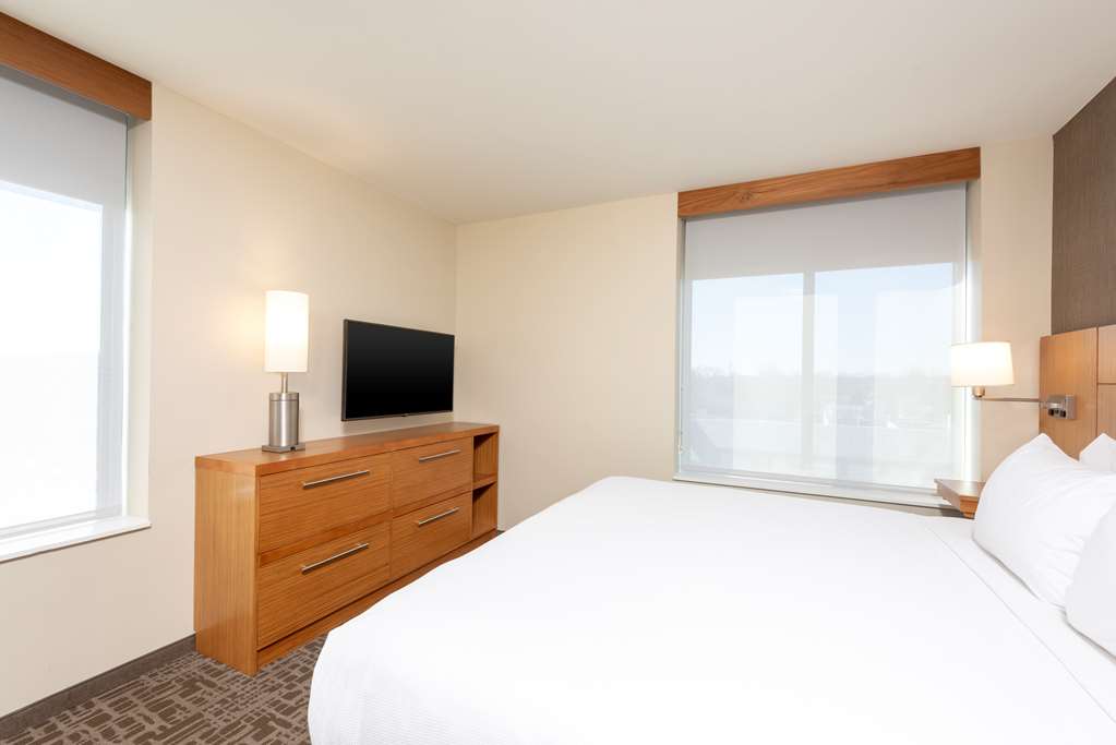 Hyatt Place Detroit Royal Oak - photo 40