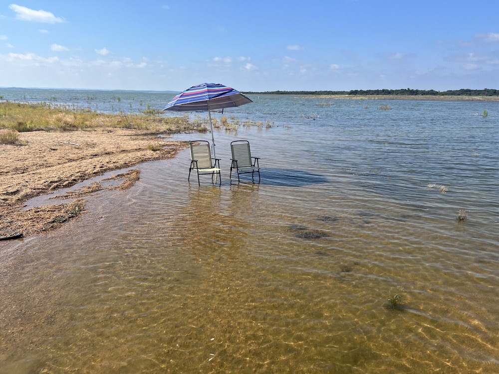 Oasis Lake Buchanan - photo 50
