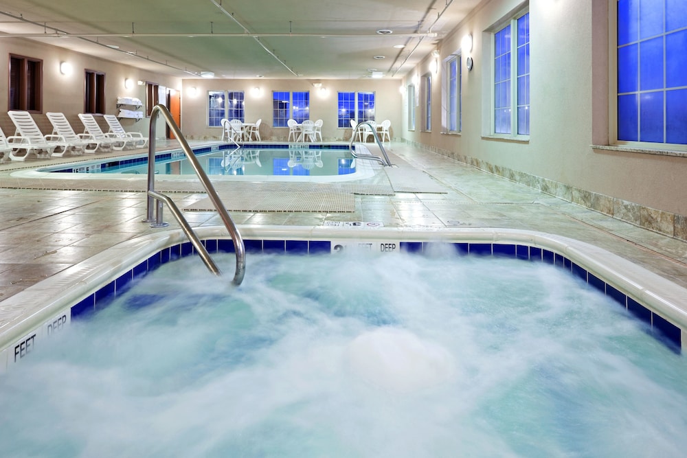 Holiday Inn Express Syracuse Fairgrounds by IHG - photo 4
