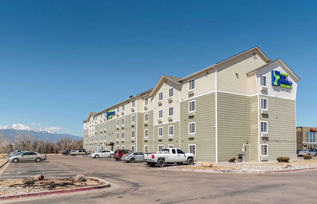Extended Stay America Select Suites Colorado Springs Airport - photo 3
