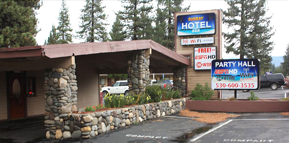 Econo Lodge - featured photo