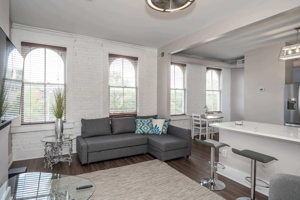 Heart of Mainstrasse Apt 4 — 4-Star Luxury Hotel in Covington, United States