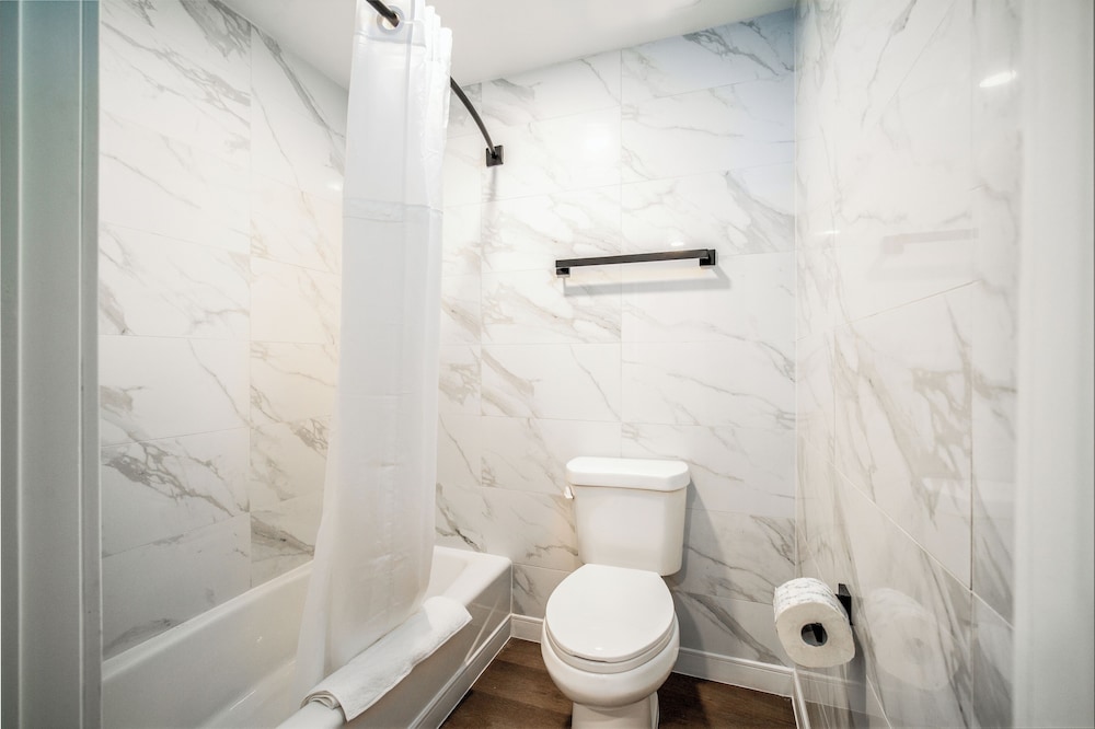 Aspire Inn Studios & Spas - photo 68
