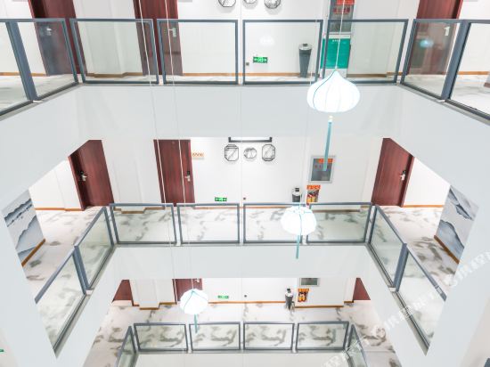 Yunzhishang Hotel — hotel in Micheng