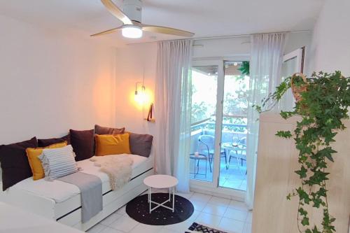 Ravas Studio Climatise Terrasse Proche Commerces - last minute hotel in Montpellier