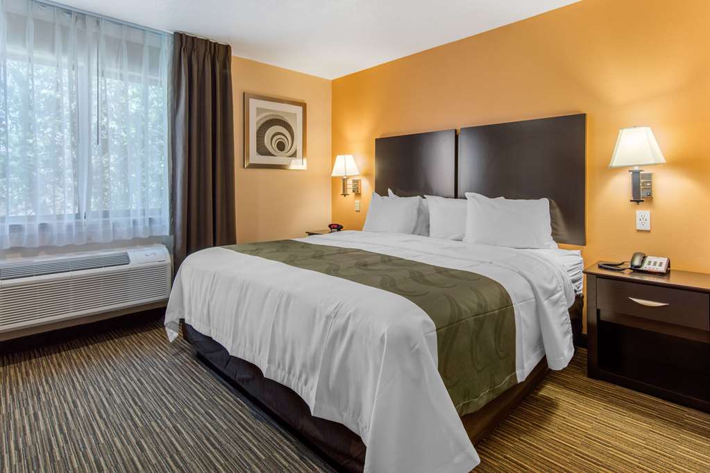 Quality Inn & Suites Albuquerque North near Balloon Fiesta Park - photo 19