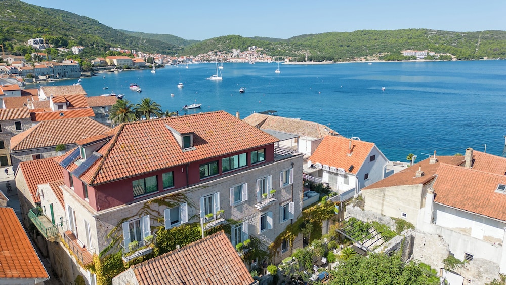 Hotel San Giorgio — hotel in Vis
