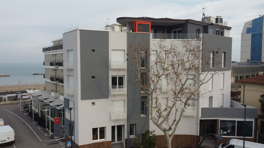 Hotel Vienna - last minute hotel in Pesaro
