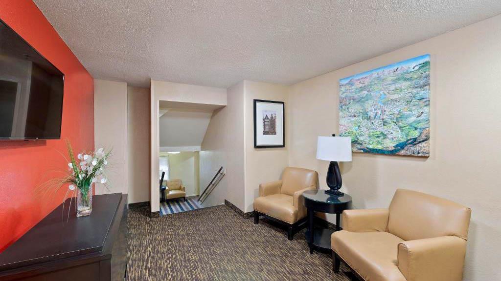 Studio 6 Suites Charlotte NC Tyvola Rd Executive Park - photo 6