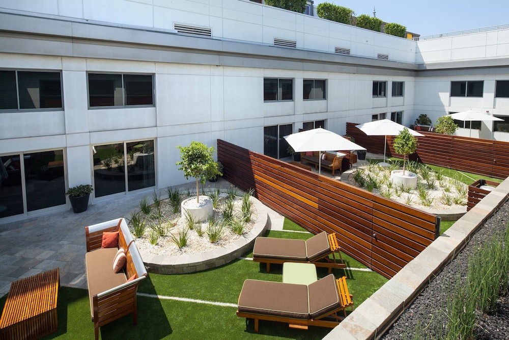 SLS Hotel a Luxury Collection Hotel Beverly Hills - photo 94