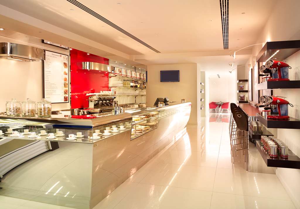 מזון ומשקאות