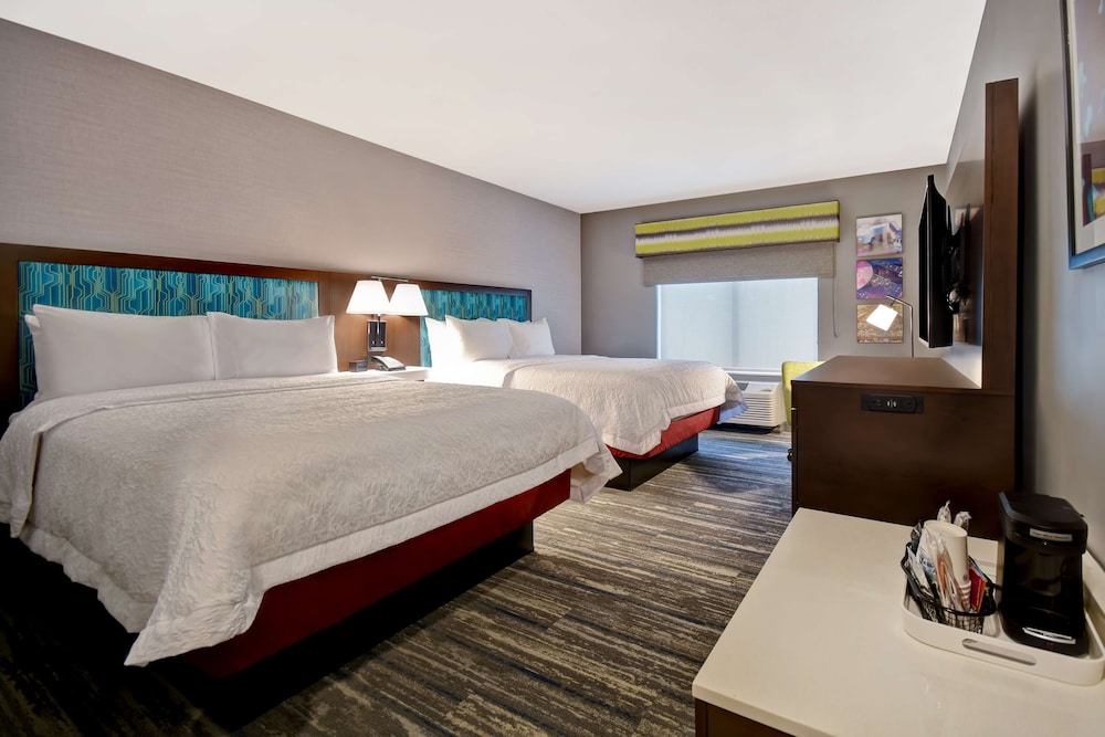 Hampton Inn Pleasant View TN - photo 11
