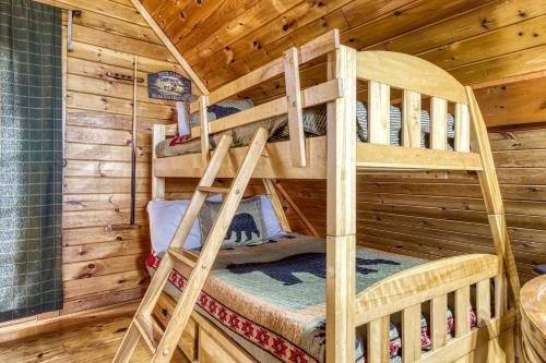 Deer Run Free Attraction Tickets Hot Tub WIFI Resort Playground Near Dollywood - photo 25