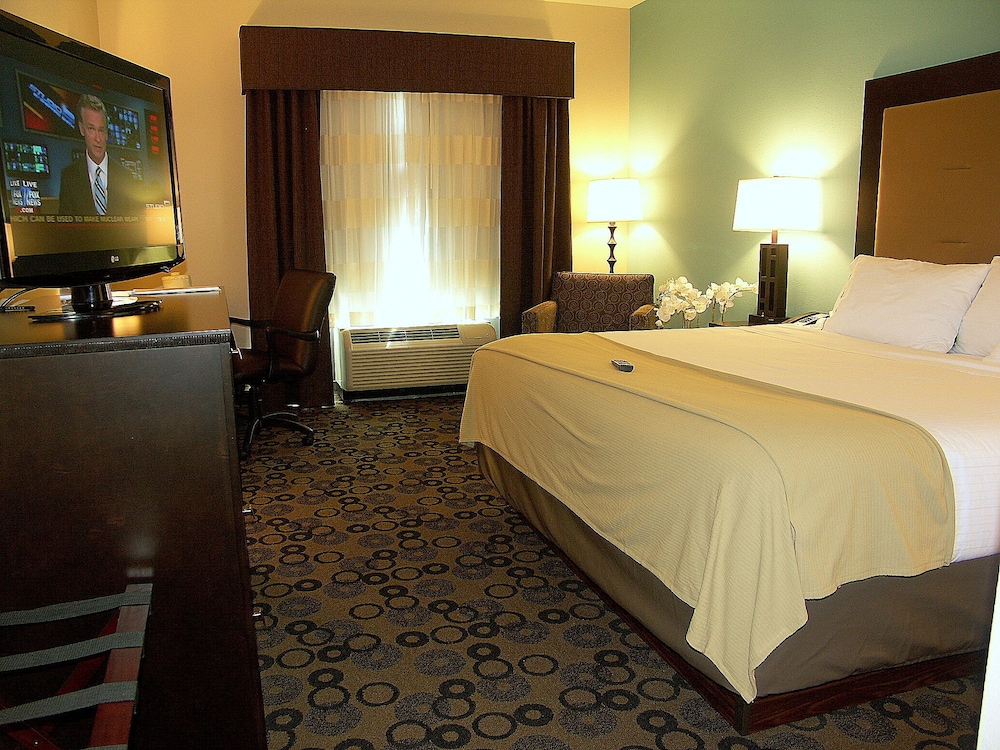 Holiday Inn Express Cleveland Northwest by IHG - photo 3