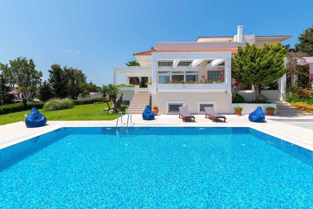 City Mansion — 4-Star Luxury Hotel in Rodos, Greece