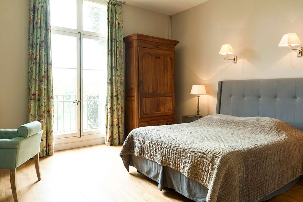 Château de Perreux The Originals Collection — 4-Star Luxury Hotel in Amboise, France