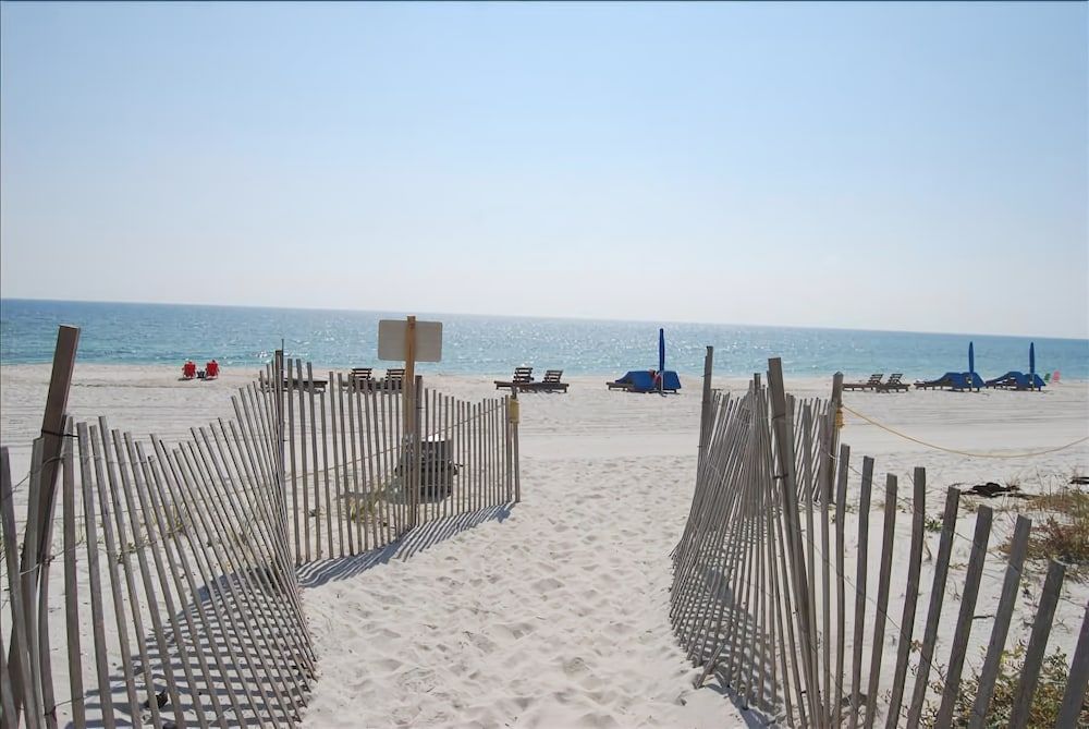 Surf Side Shores 2203 by RedAwning - photo 13