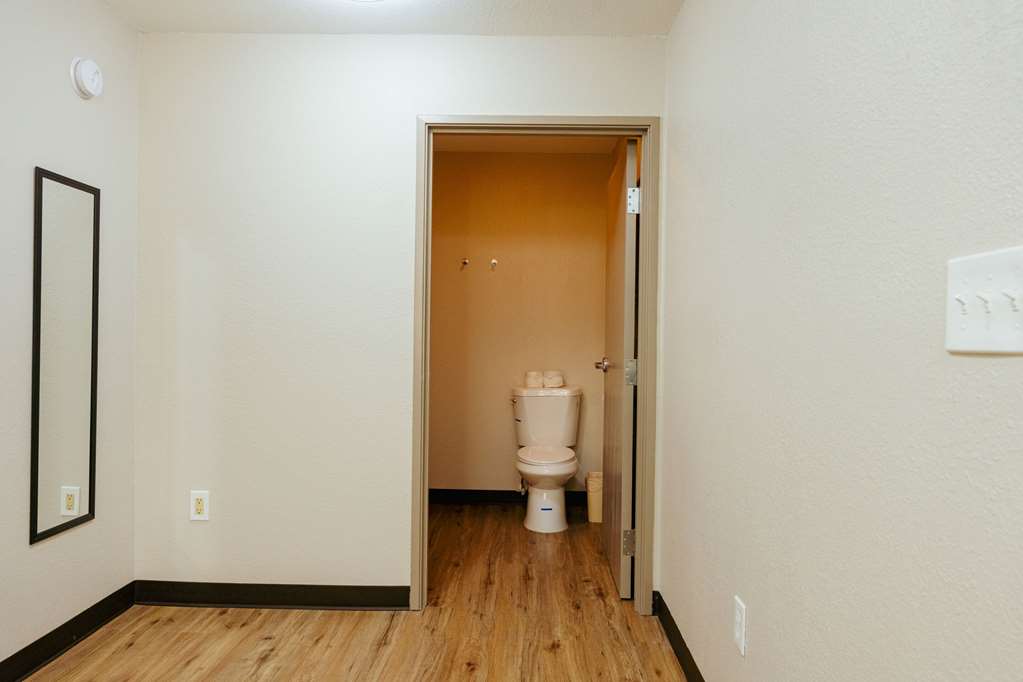 Clarion Pointe Dillard near Blue Ridge Mountains - photo 14