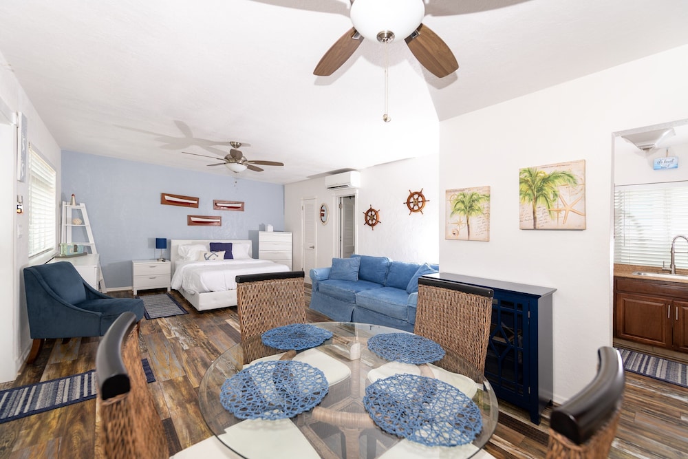 Tropic Isle Boutique Hotel - photo 15