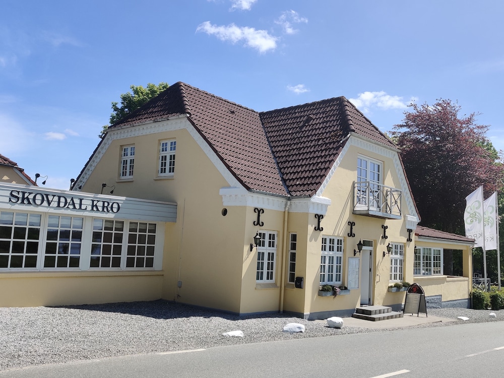 Skovdal Kro - carbon neutral hotel in Jelling