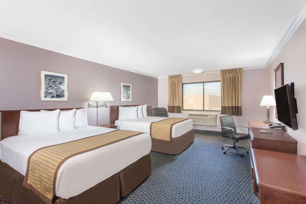 Days Inn by Wyndham Indio - photo 15