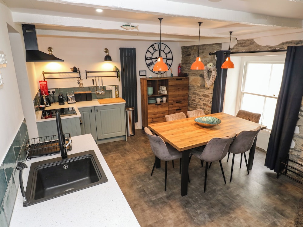 Winterbrook Cottage — 4-Star Luxury Hotel in St Austell, United Kingdom