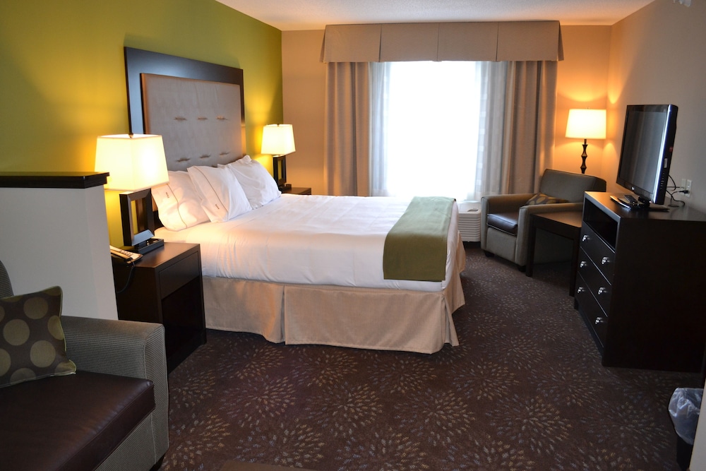 Holiday Inn Express Hotel & Suites Northwood by IHG - photo 7