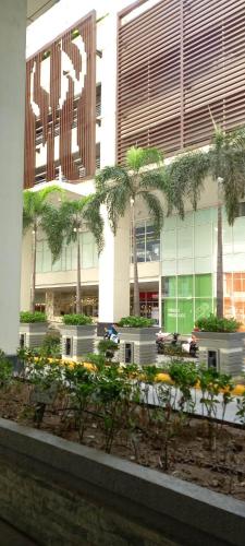 SLP Montecillo — 4-Star Luxury Hotel in Manila, Philippines
