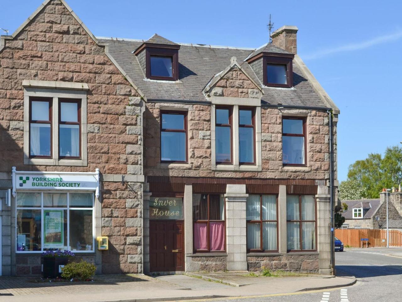 Inver House Apartment — 4-Star Luxury Hotel in Inverurie, United Kingdom