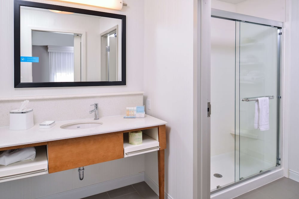 Hampton Inn & Suites Altoona Des Moines - photo 44
