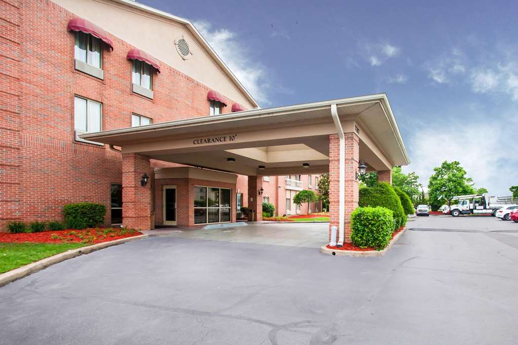 Quality Inn & Suites Germantown North - photo 2