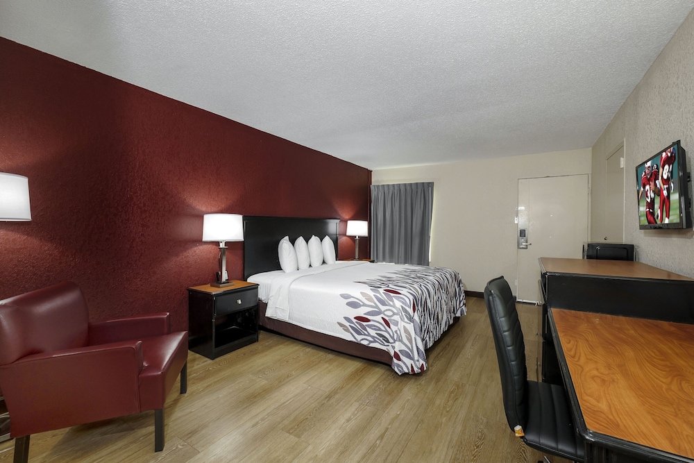 Red Roof Inn Hot Springs - photo 4