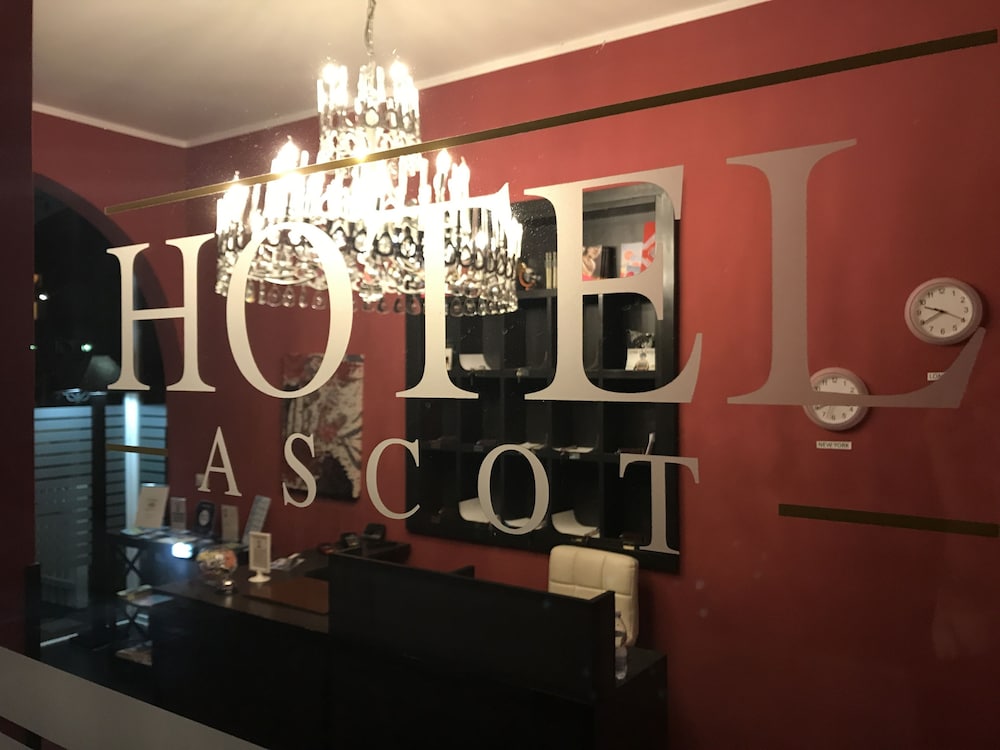 Ascot Hotel - carbon neutral hotel in Caianello
