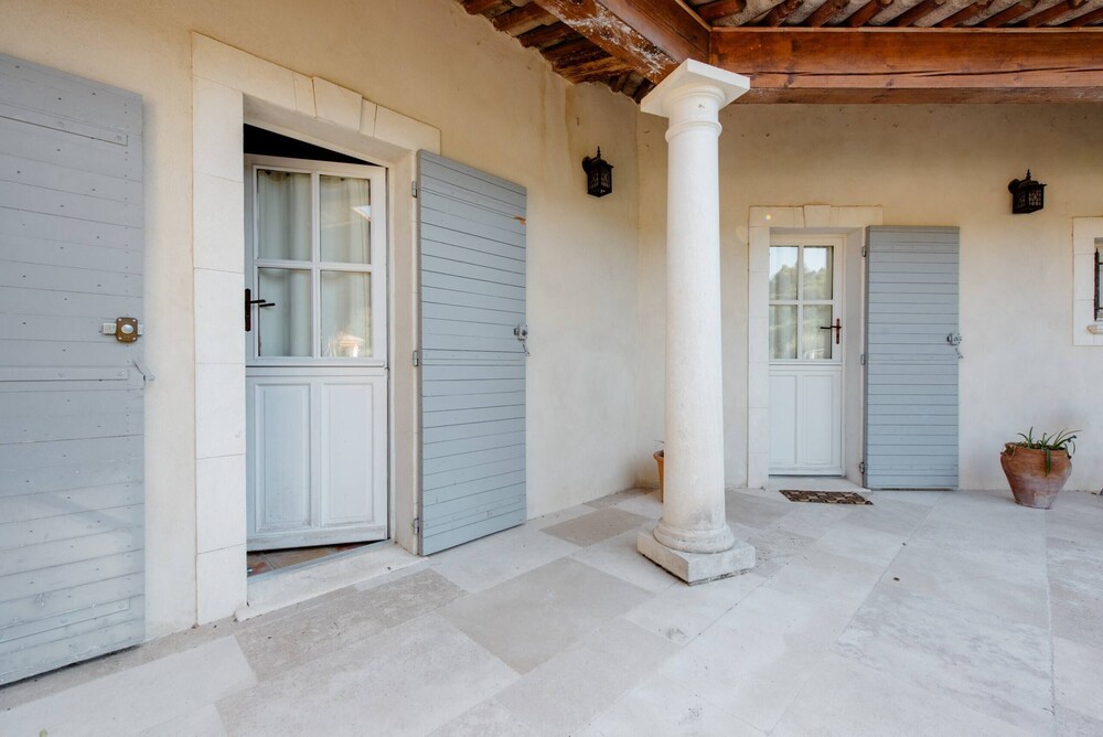 Mas de Lure - last minute hotel in Salon-De-Provence