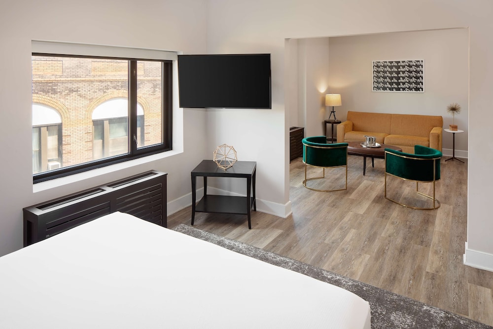 Watt Hotel Rahway Tapestry Collection by Hilton - photo 28