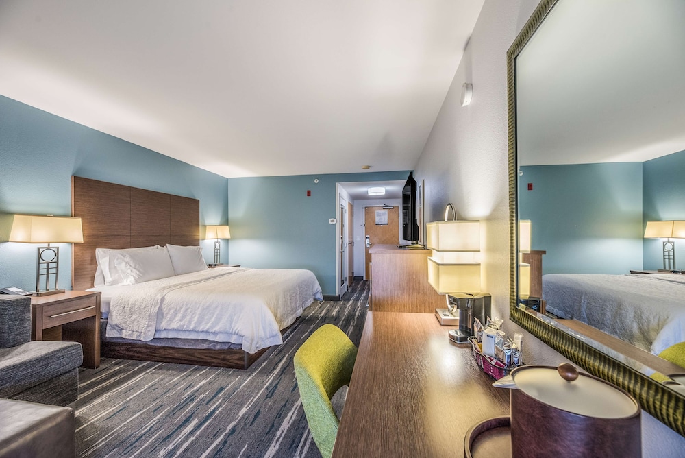 Hampton Inn Oakland Hayward - photo 13