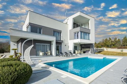 Villa Windrose — 5-Star Luxury Hotel in Pula, Croatia