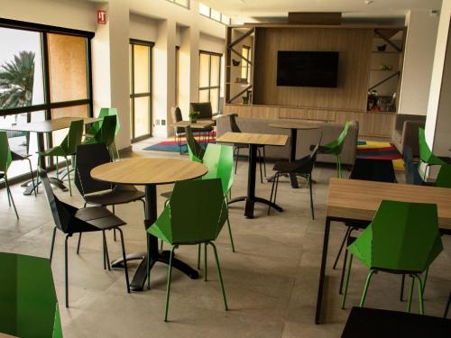 City Express Plus Monterrey Galerías