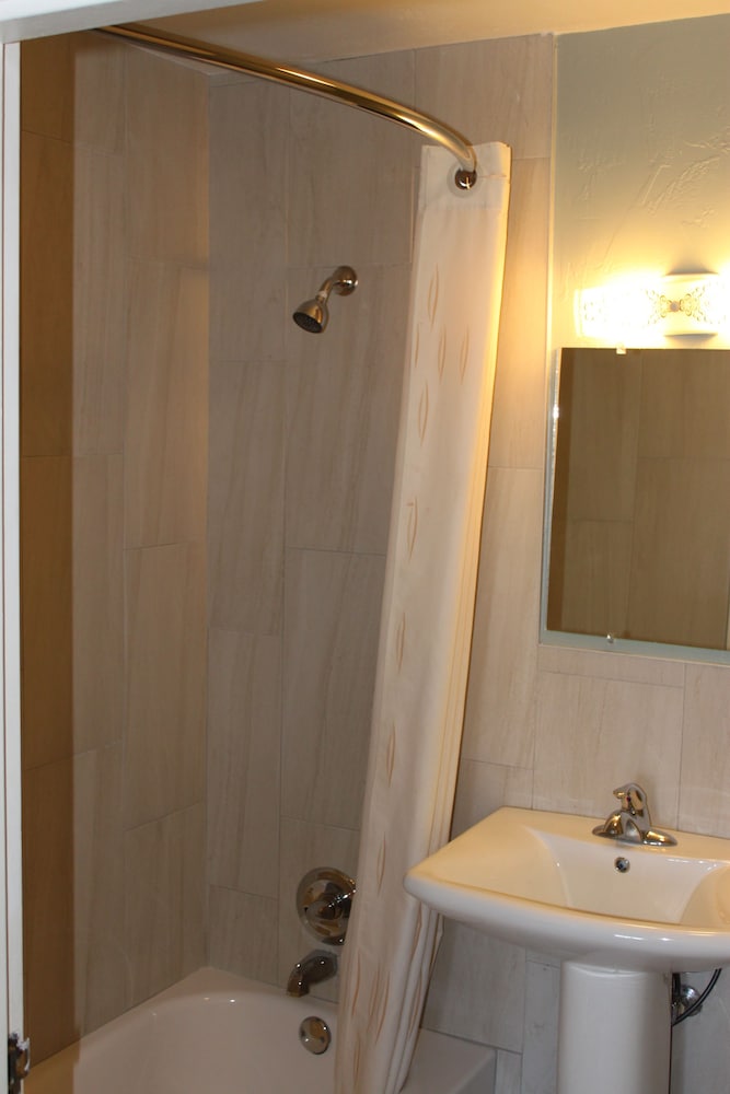 Century 21 Motel - photo 25