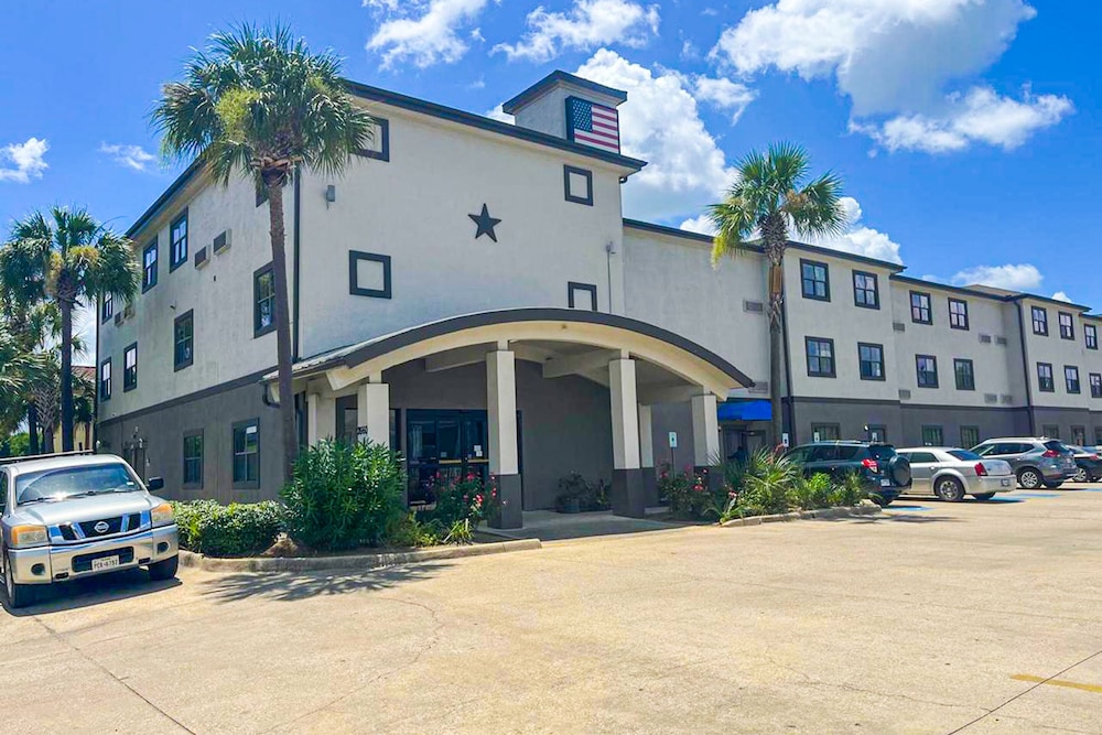 OYO Townhouse Beaumont Medical Center Area - featured photo