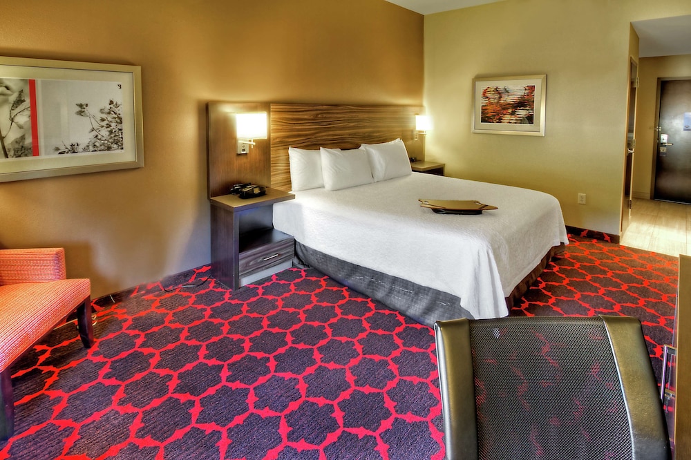 Hampton Inn Cookeville - photo 8