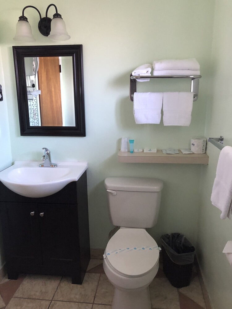 Klamath Motor Lodge - photo 30