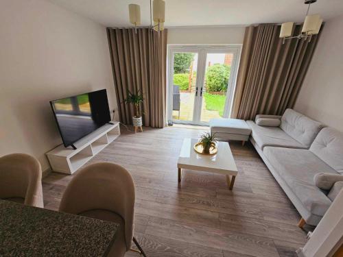 Entire 2 Bedroom House Modern Stylish Luxury — 4-Star Luxury Hotel in Plymouth, United Kingdom