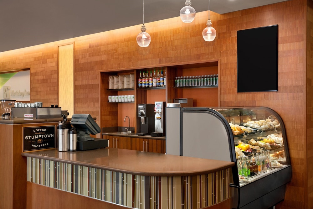 Holiday Inn Airport Portland by IHG - photo 22