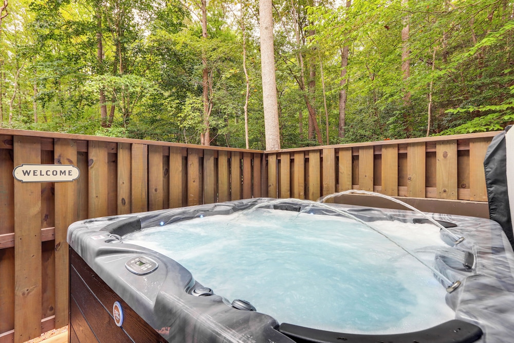 Ellijay Resort Home w Hot Tub & Fire Pit - photo 22