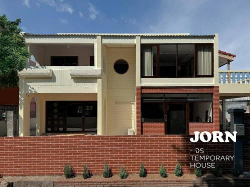 จร Jorn Temporary house in Chiang Mai, Thailand