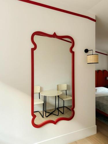 Chic Studio near Fabrika By Wehost