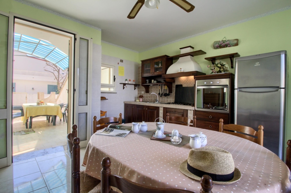 Anastasia Beach House — 4-Star Luxury Hotel in Salve, Italy