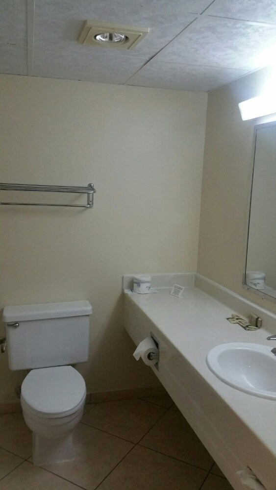 Bent Fort Inn - photo 9